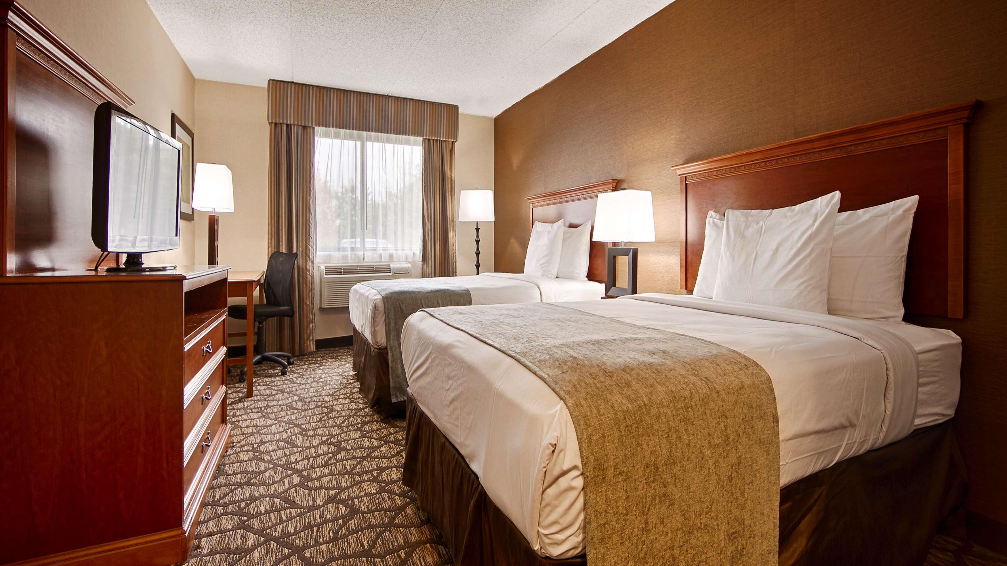 Best Western Detroit リボーニア エクステリア 写真