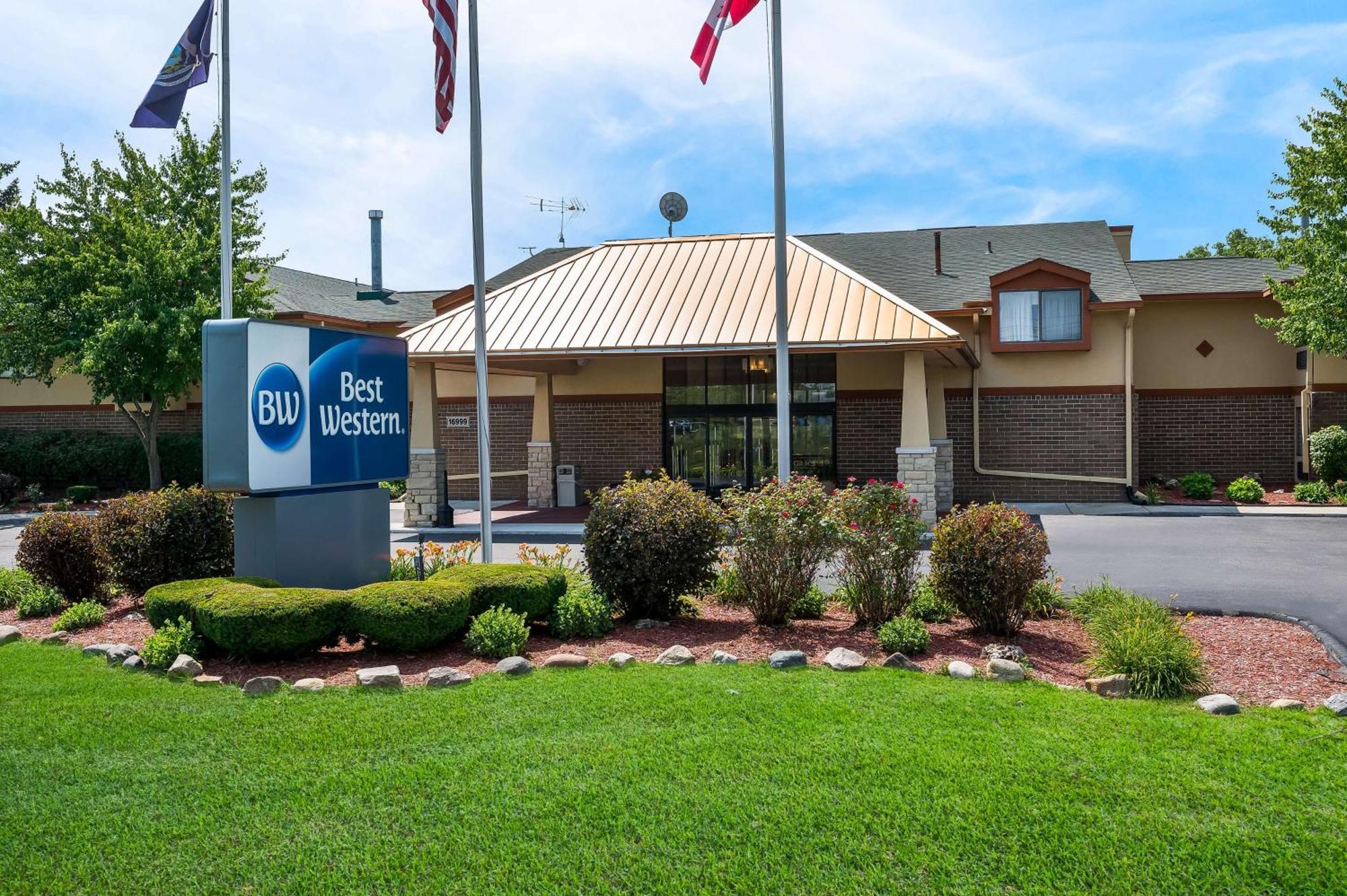 Best Western Detroit リボーニア エクステリア 写真